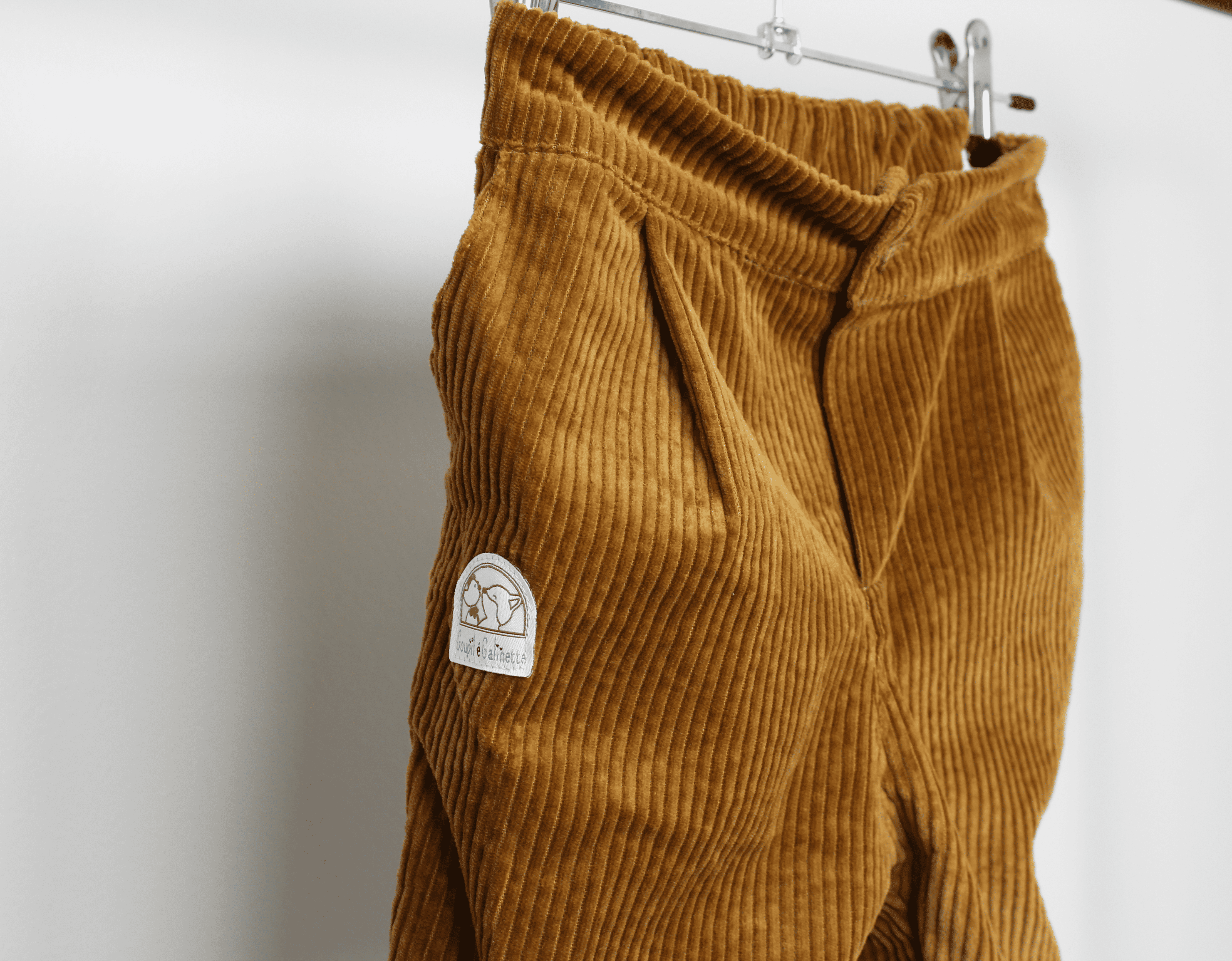 Détail pantalon velours