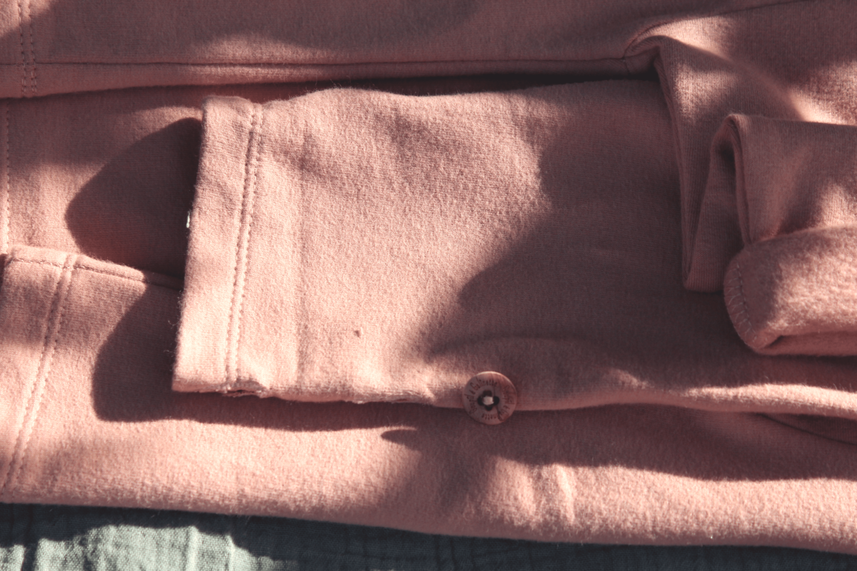 détail sweatshirt rose